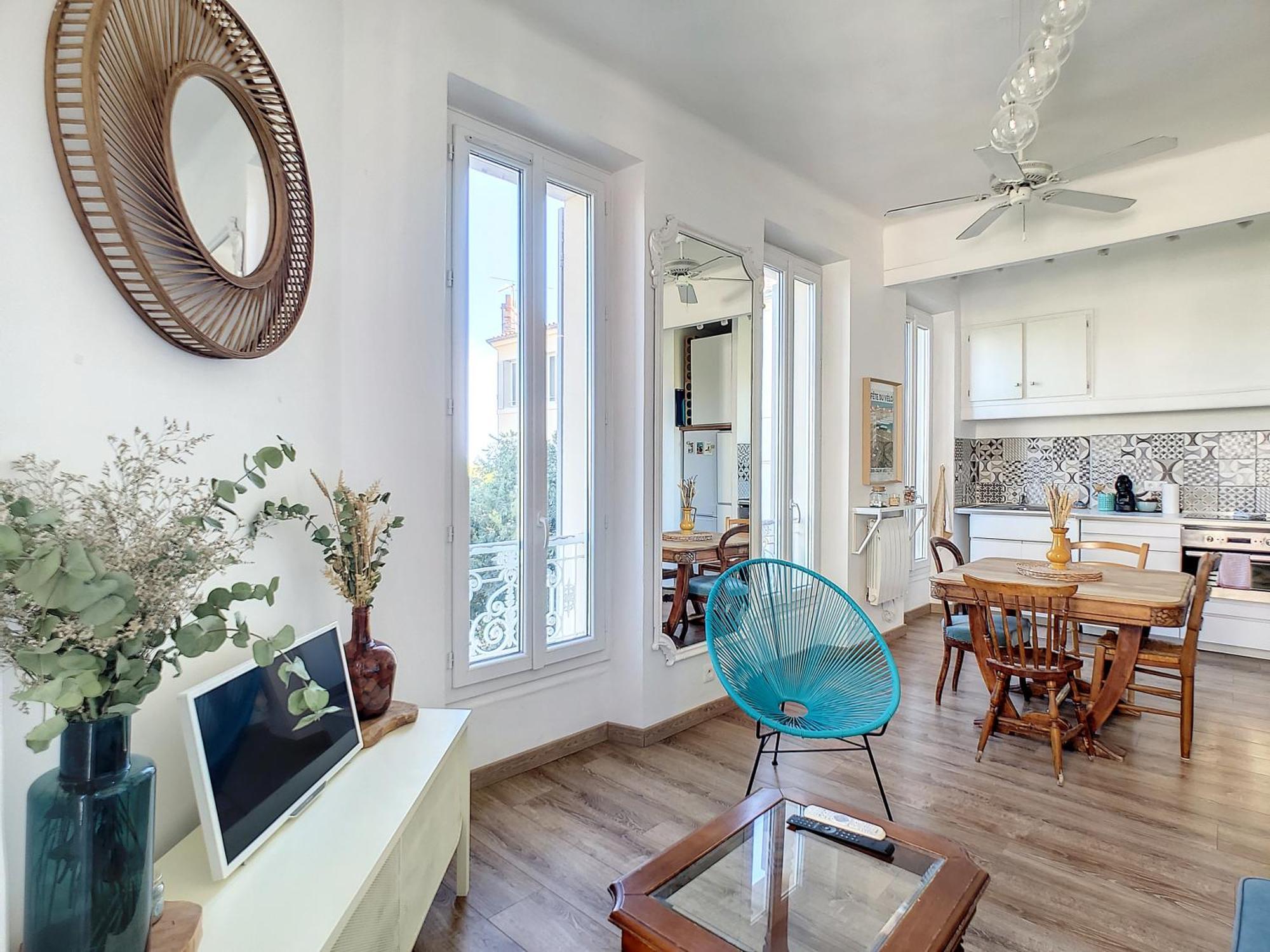 Casa Blue Sur Une Jolie Place Proche Du Vieux Port By Laconciergerie13 拉西约塔 外观 照片